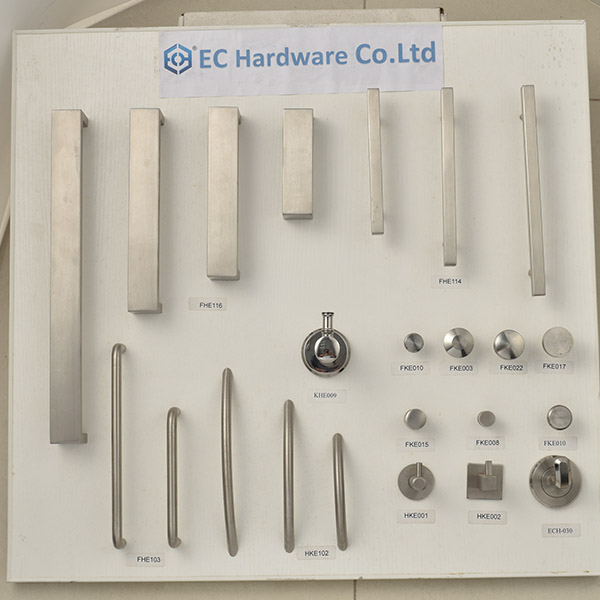 manija de la puerta negro