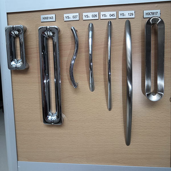 mango del gabinete de goma