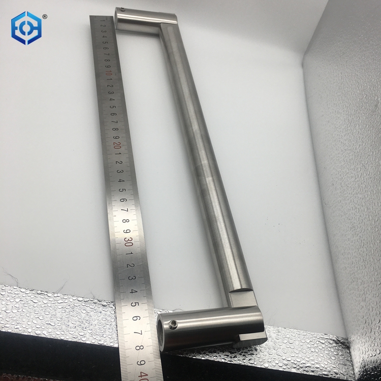 Tire de la puerta de vidrio corredera