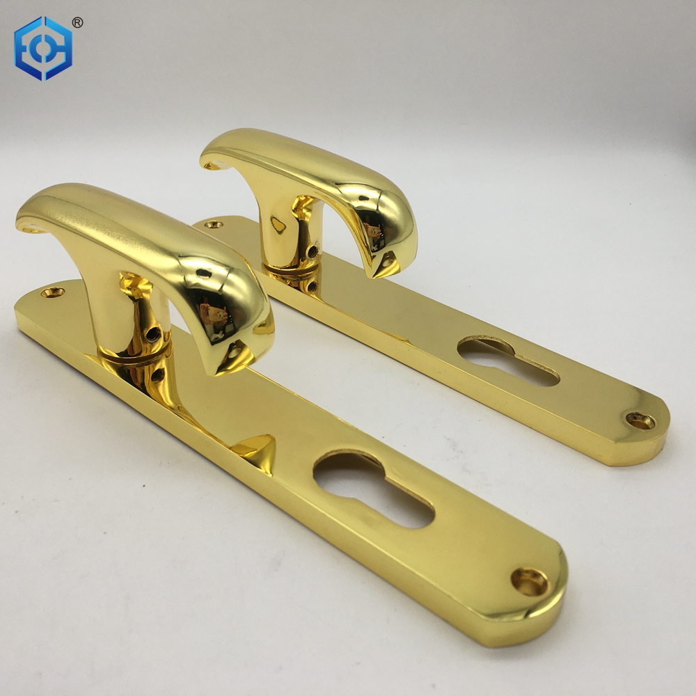 Manja de puertas Riad