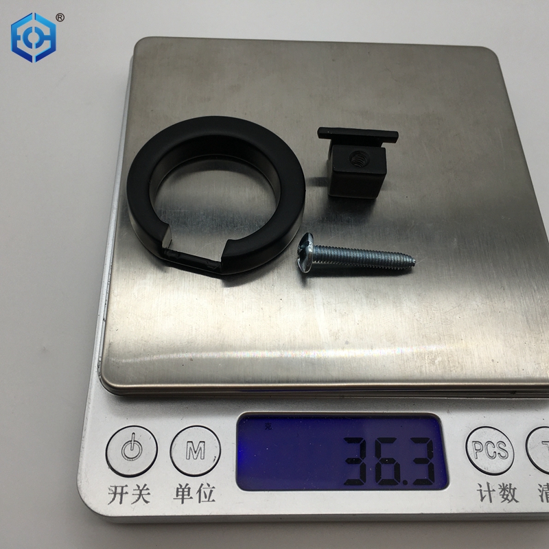 tir&oacute;n del gabinete de anillo negro