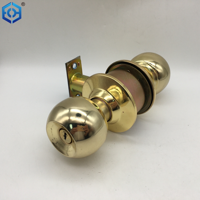 Paya de la puerta con cerradura y llave