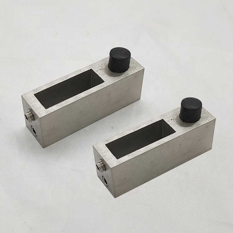 Instalaci&oacute;n de puertas de ducha deslizante de 3 paneles