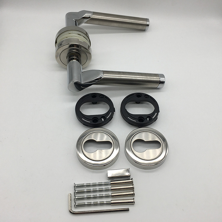 Manijas alemanas de la puerta