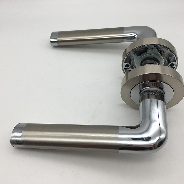 precio de la manija de la puerta