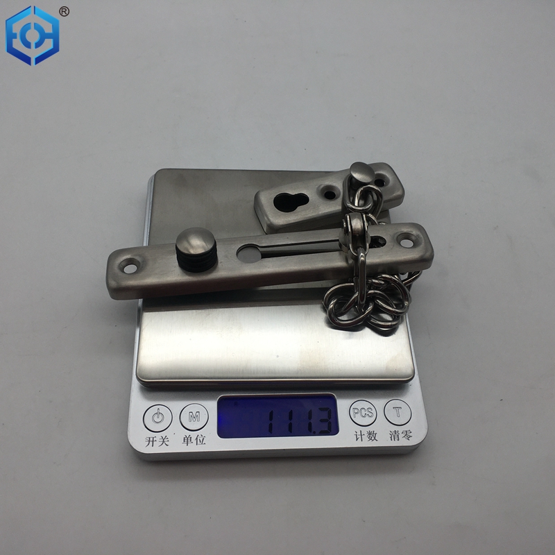 cadena de seguridad de la puerta de entrada