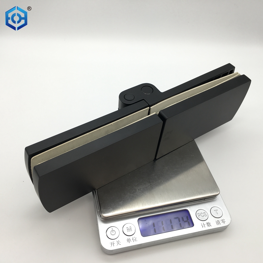 Hardware interno de puerta tri&eacute;talos