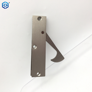 Tirador de borde de puerta corrediza con borde de cuchillo preciso de latón y níquel satinado