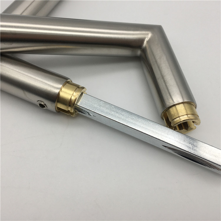 manija de palanca de lat&oacute;n