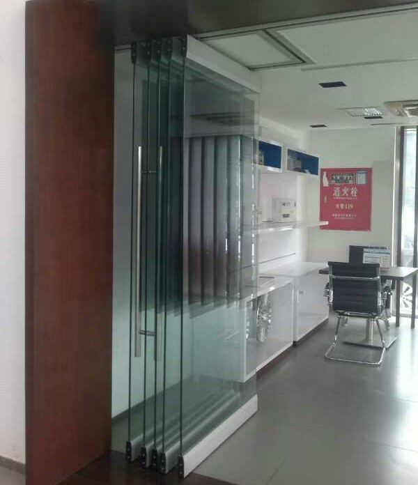 Puerta plegable bi transparente de vidrio templado sin marco