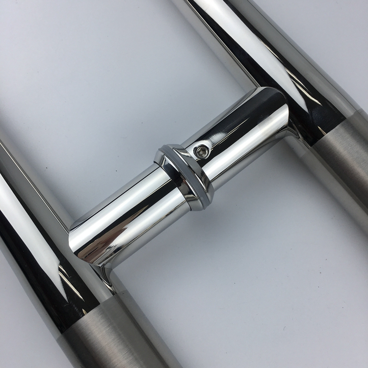 manijas de las puertas delanteras