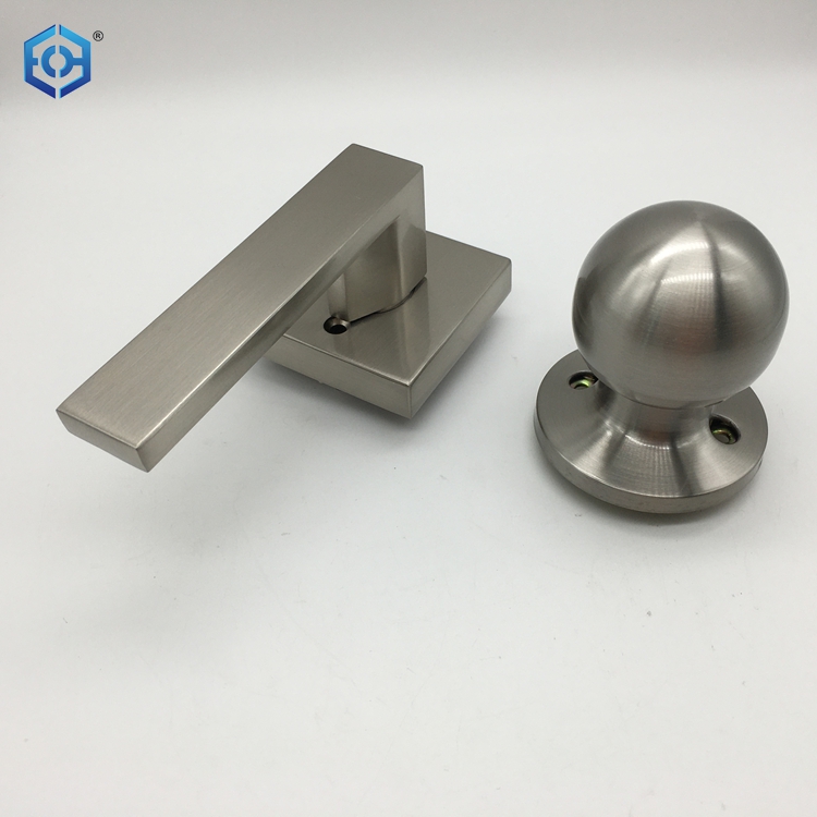 Perillas de puertas y cerraduras.