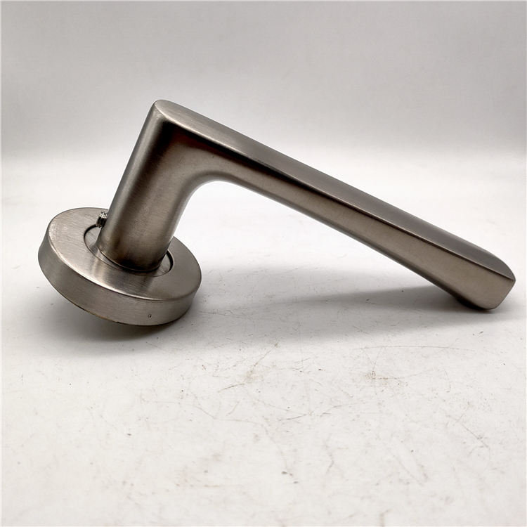 Mango de acero inoxidable