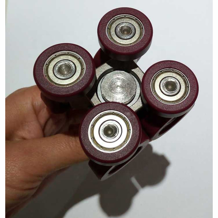 Puertas de vidrio plegables de acorde&oacute;n