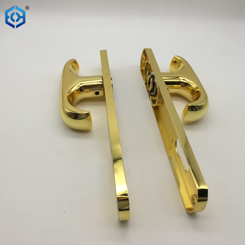 manija de la puerta de Arabia Saudita