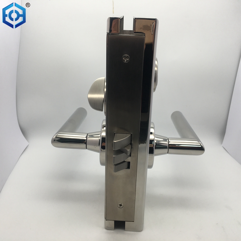 manijas de la puerta de entrada