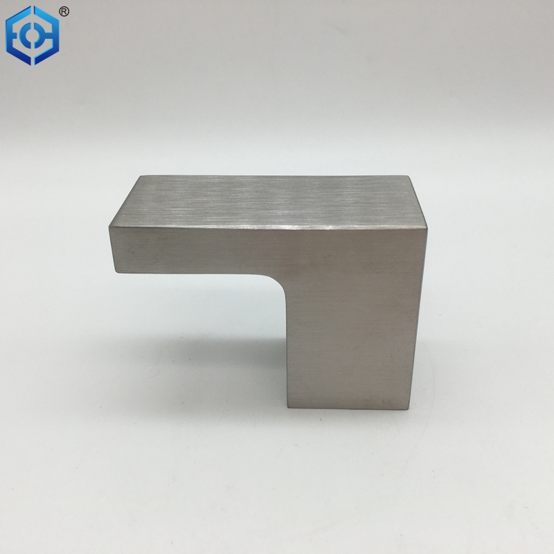 Tire de la puerta de vidrio CRL