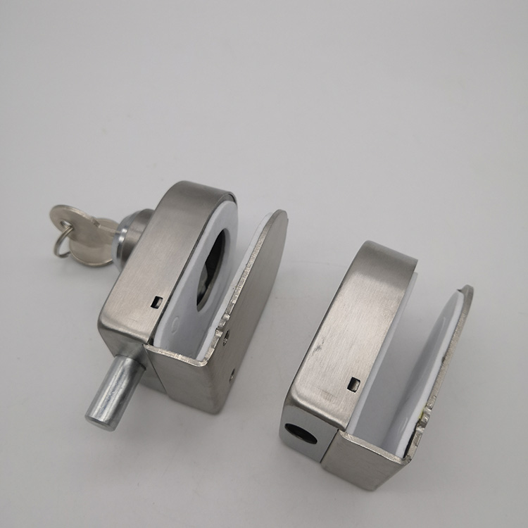 cerradura de la puerta de cristal de la oficina