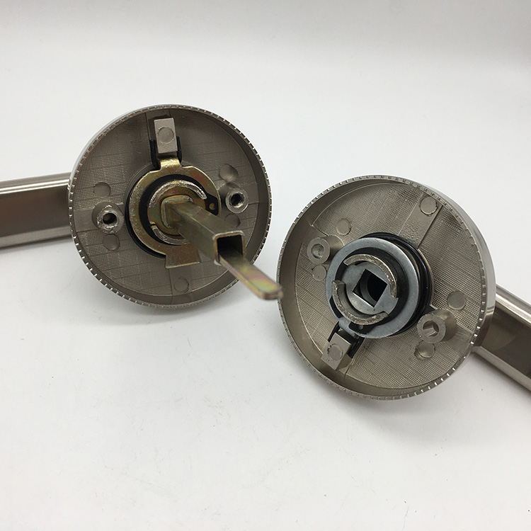 Palanca de la puerta del teclado