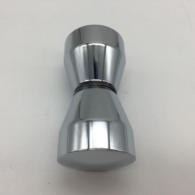 Tiradores de cajones de cristal antiguos