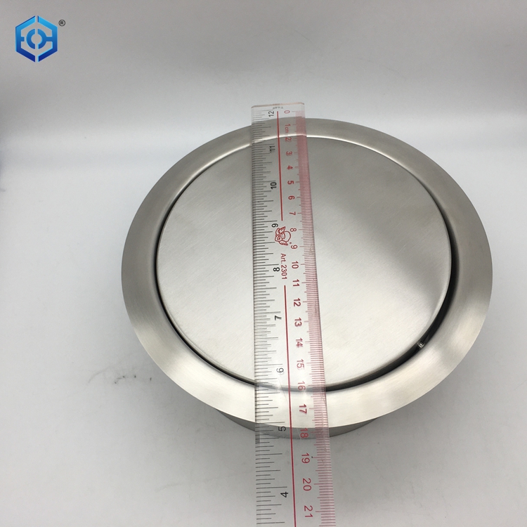 cubierta de basura al aire libre