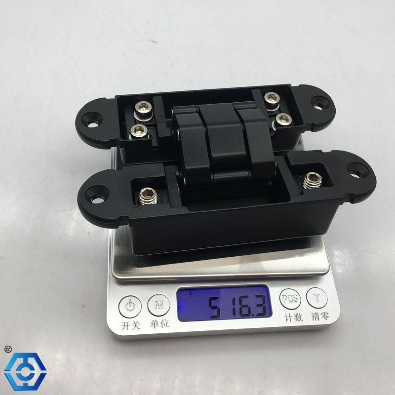 Instalaci&oacute;n de las bisagras de las puertas ocultas