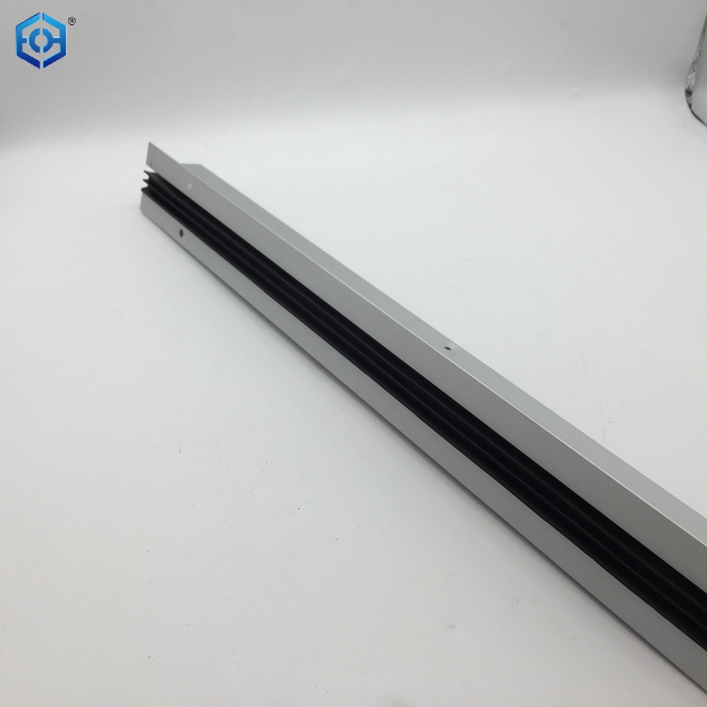 Sello automático debajo de la puerta con doble sello de bulbo de neopreno Caída de 1" - Barrido automático de puerta embutido de 36"