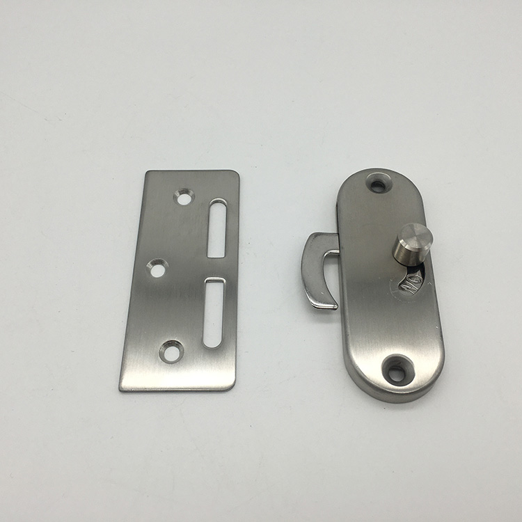 Puerta de granero con llave