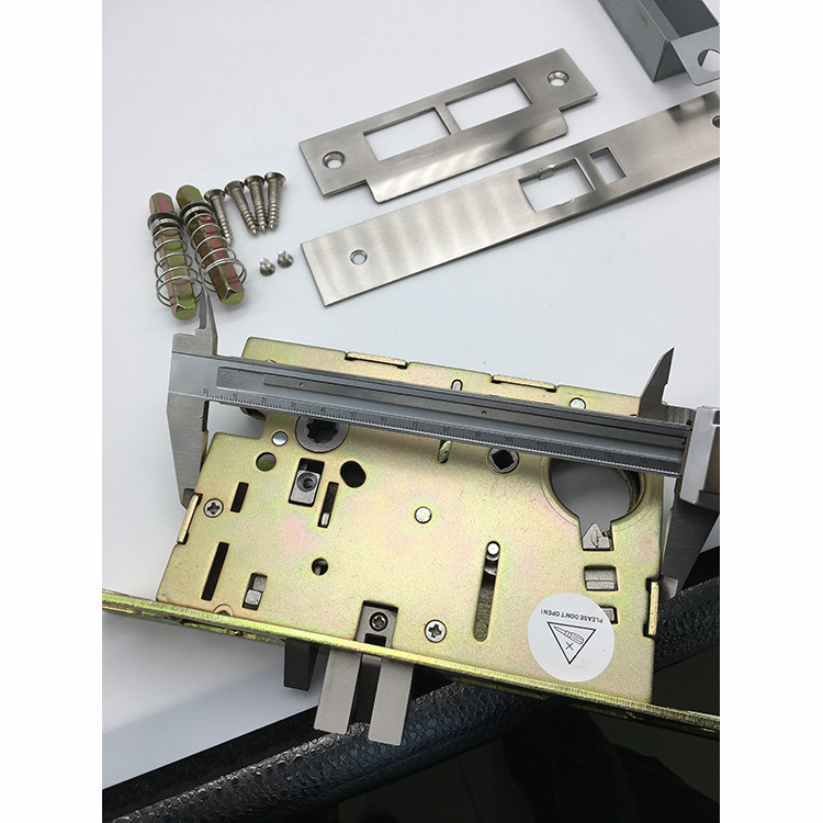 palanca de la puerta de entrada