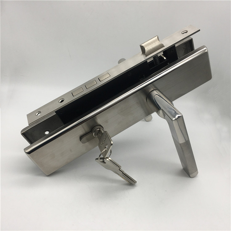 cerraduras de la puerta principal