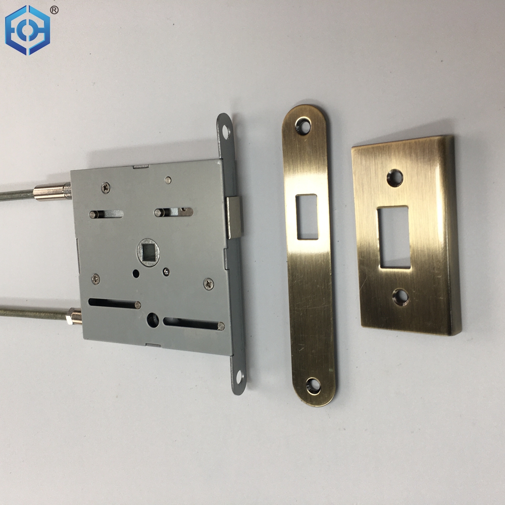 puerta de acorde&oacute;n con cerradura