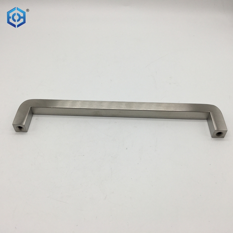 manijas de puerta de lat&oacute;n georgiano