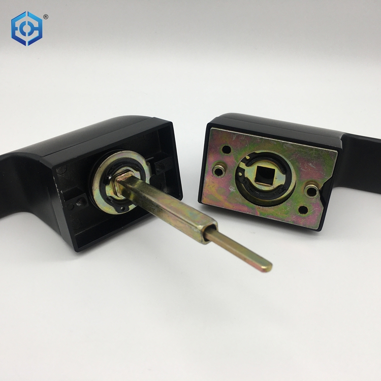 Dentro de una cerradura de mortura de 5 palancas.