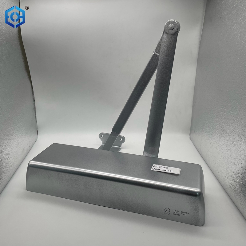 Astra Door m&aacute;s cerca