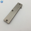 Tirador de borde de puerta corrediza con borde de cuchillo preciso de latón y níquel satinado