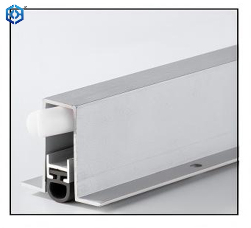 Sello automático inferior de puerta, barrido de puerta de metal resistente con sello de puerta con bombilla de neopreno