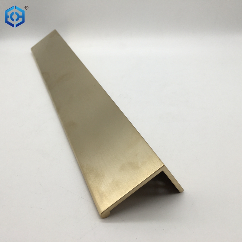 tirones del gabinete de lat&oacute;n