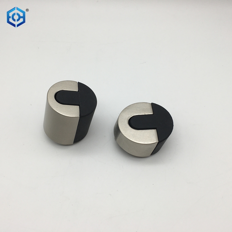 Parada de puerta para piso de concreto.