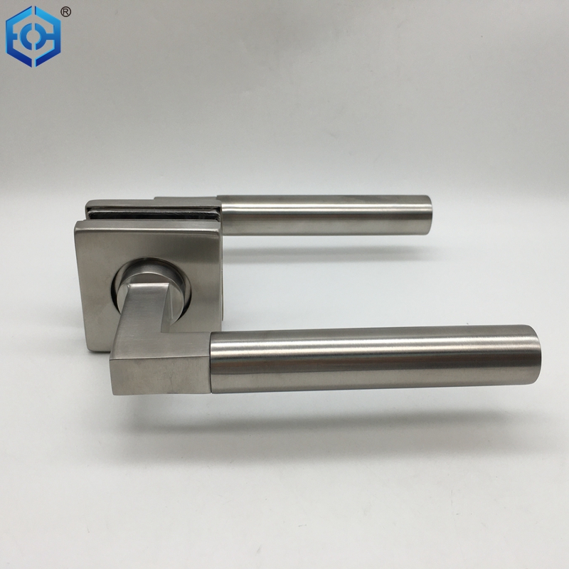 muebles de puertas victorianas