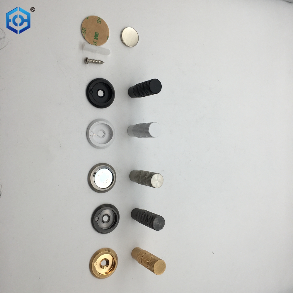 tap&oacute;n de la puerta de color