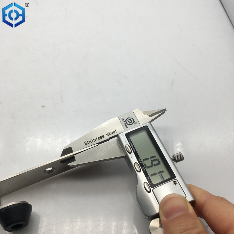 tap&oacute;n de la puerta del gancho