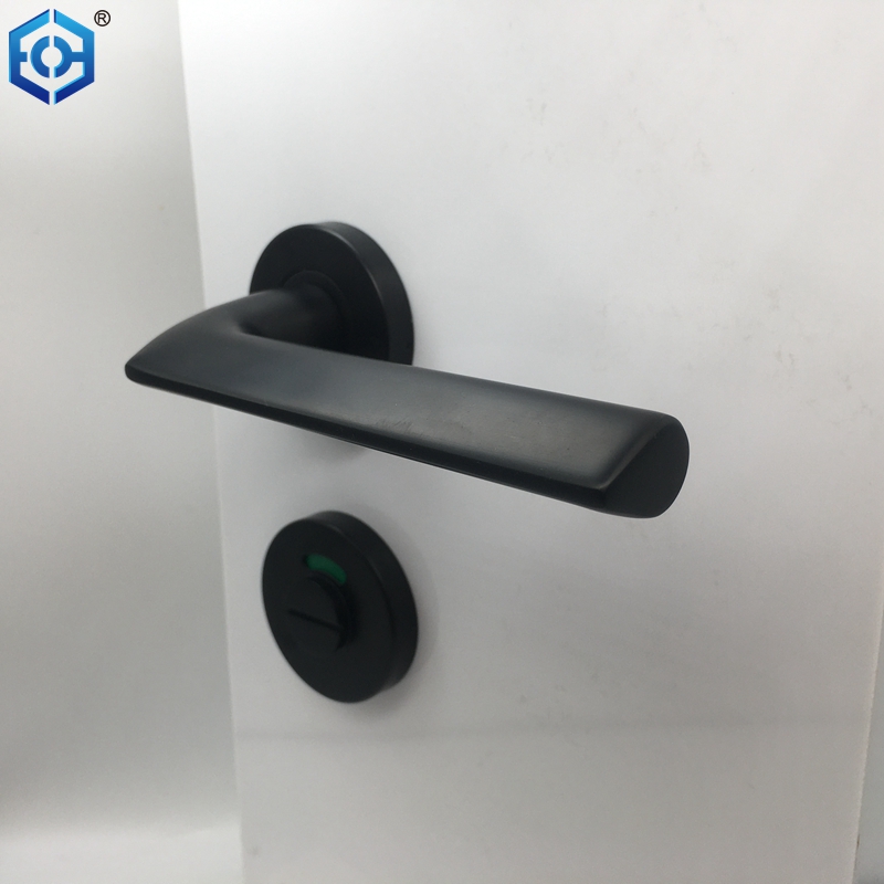 manija de la puerta de baño