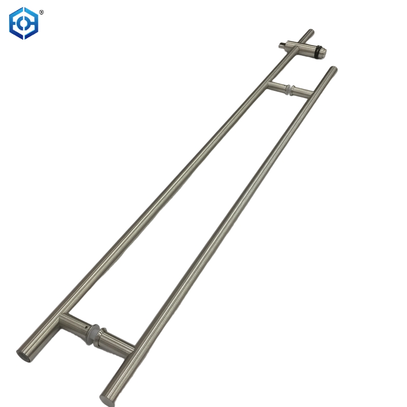 Tirador de escalera con cerradura de diseño, de acero inoxidable cepillado, 52-7/8" 