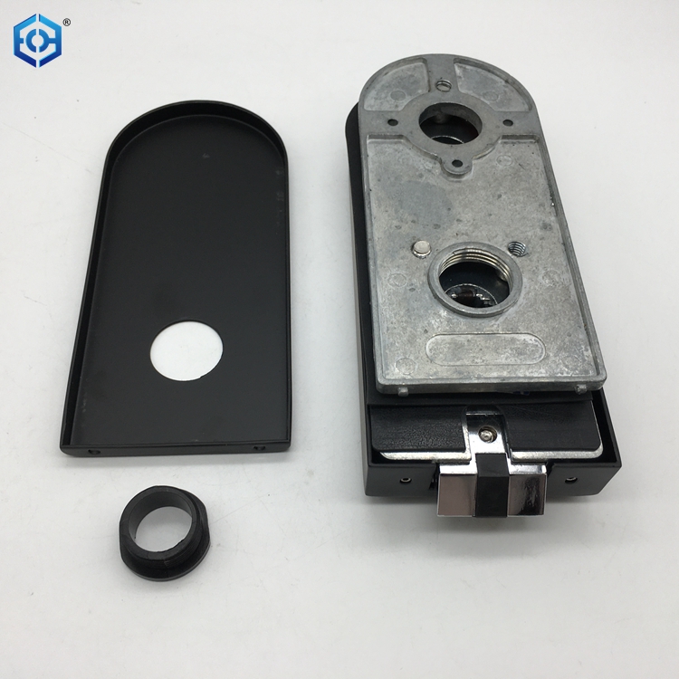 Cerradura del centro de la puerta de cristal