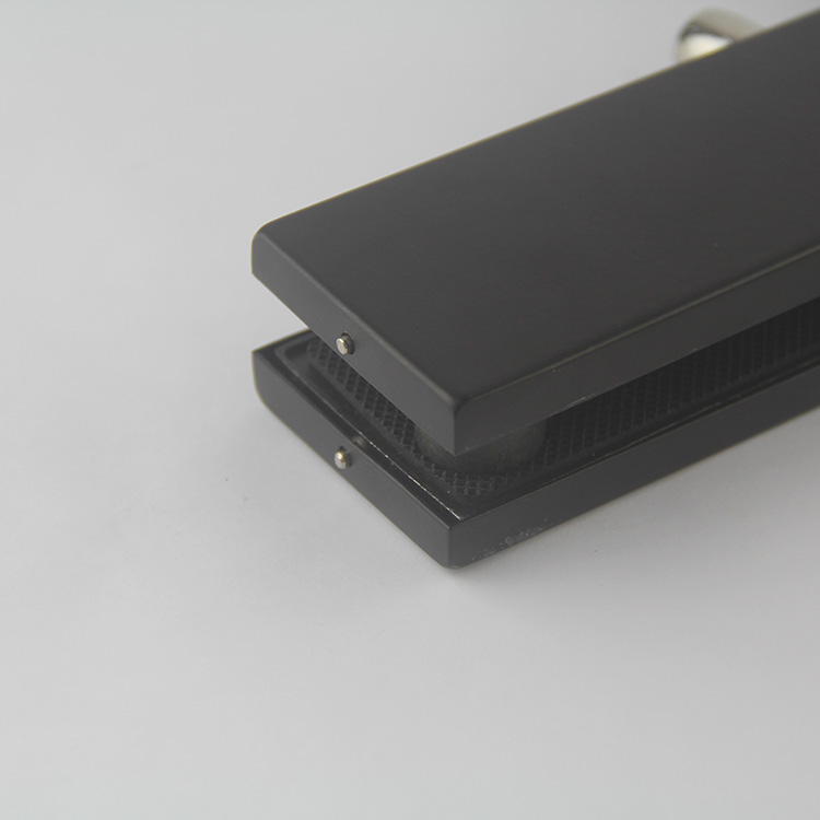 Detalles de montaje de parche de vidrio