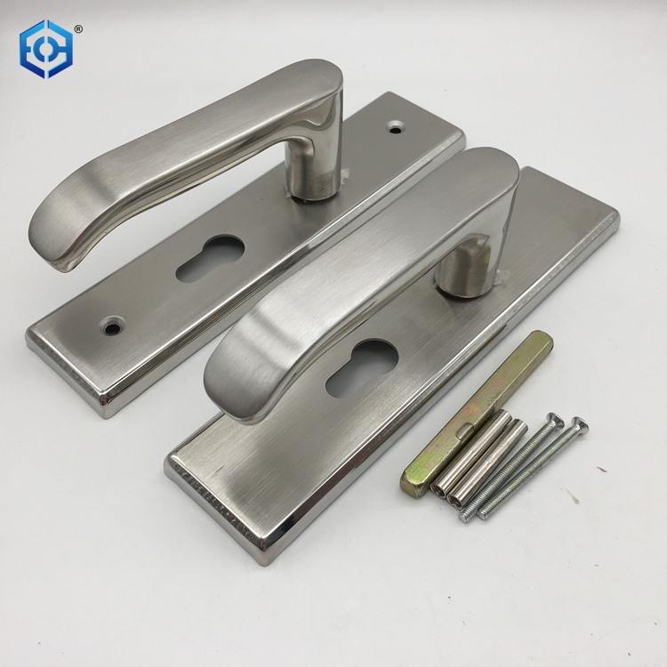 mechones de la puerta exterior