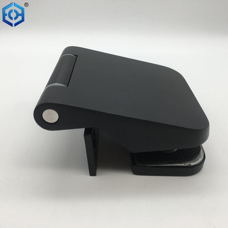 No hay bisagras de puertas de vidrio