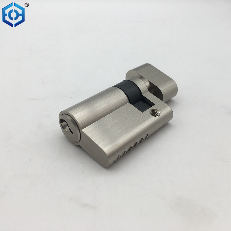 La mejor manera de perforar un bloqueo de cilindro