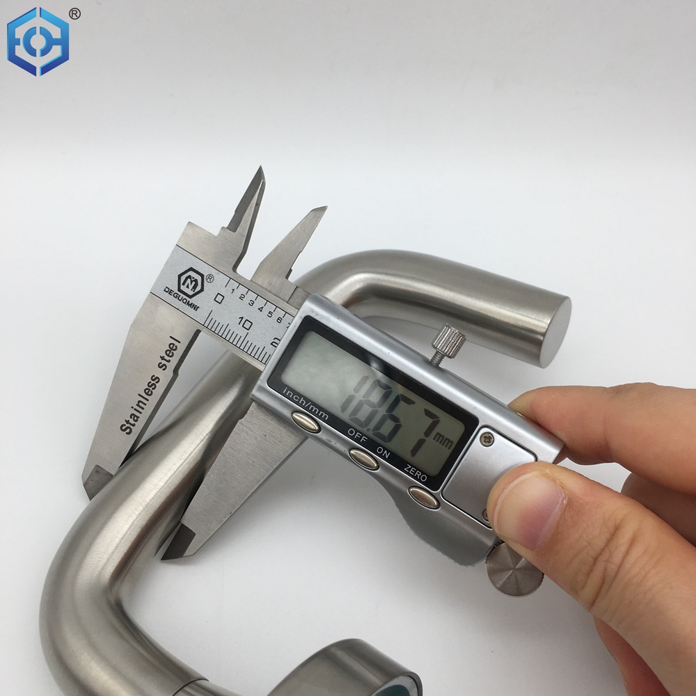 manija de la puerta de acero inoxidable