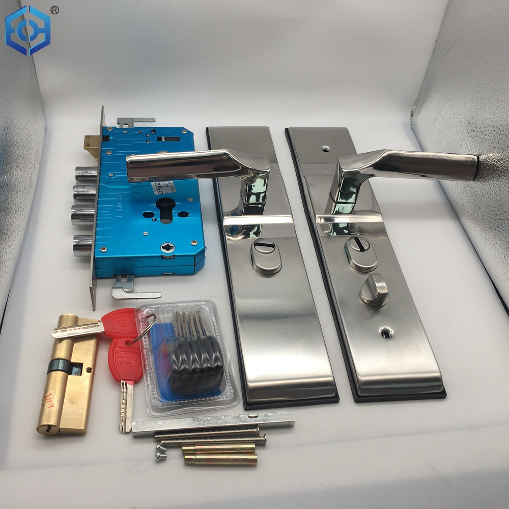 Nissan CLAIL DE PUERTA CON CLAVE